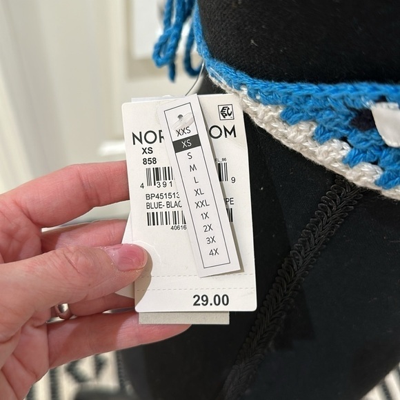 NWT/pre-loved bundle summer set - Picture 4 of 6